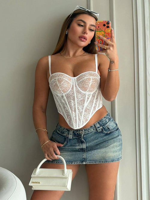 Corset bustier encaje floral varillas y terminación en punta