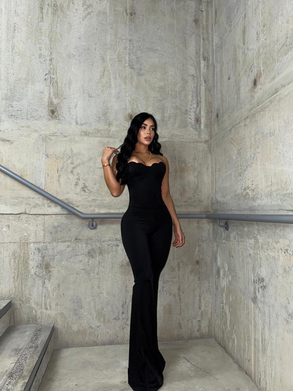 Enterizo bustier tela destellante corte flare y escote corazón
