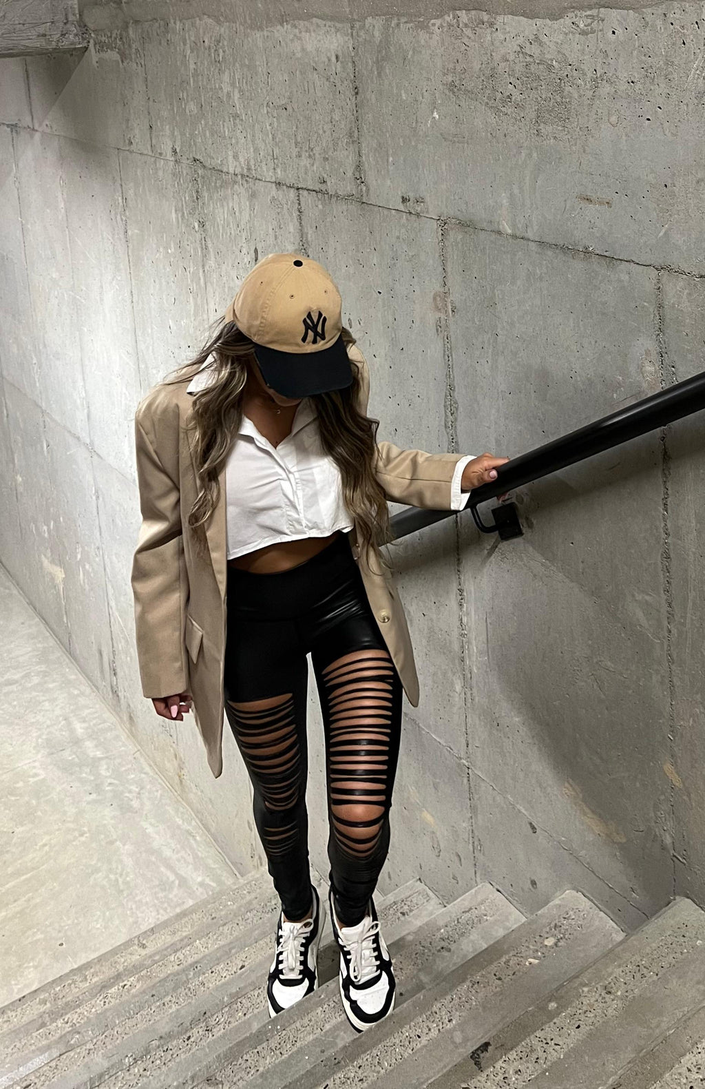 Leggins efecto Cuero – Stretch – Rasgados Urbanos