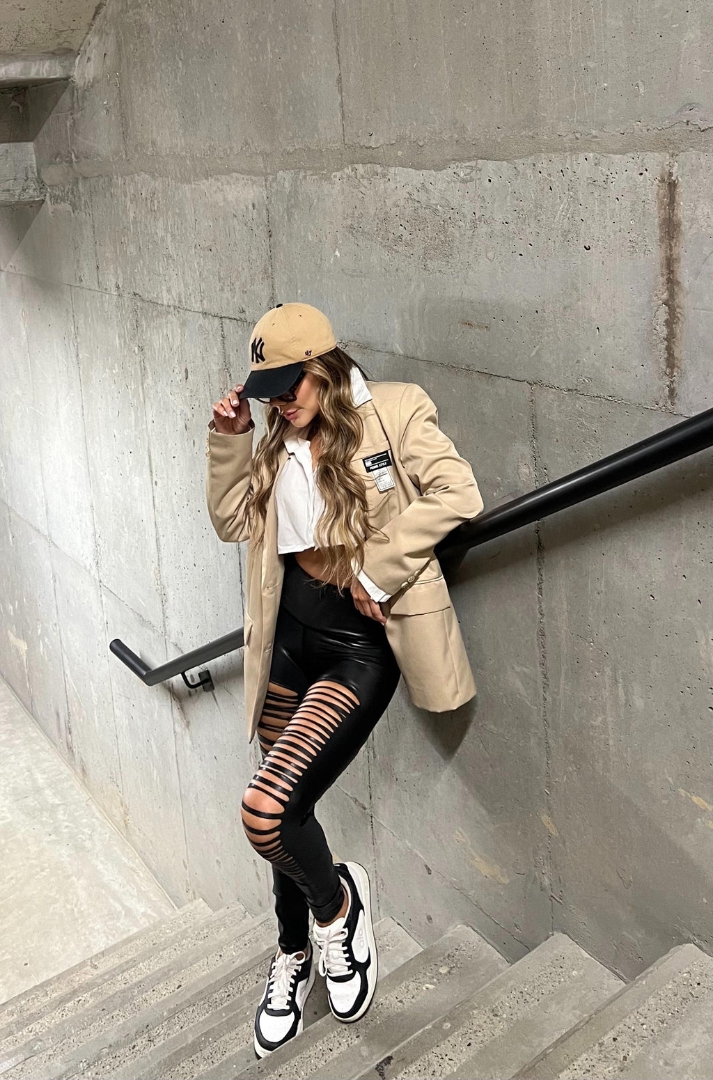 Leggins efecto Cuero – Stretch – Rasgados Urbanos